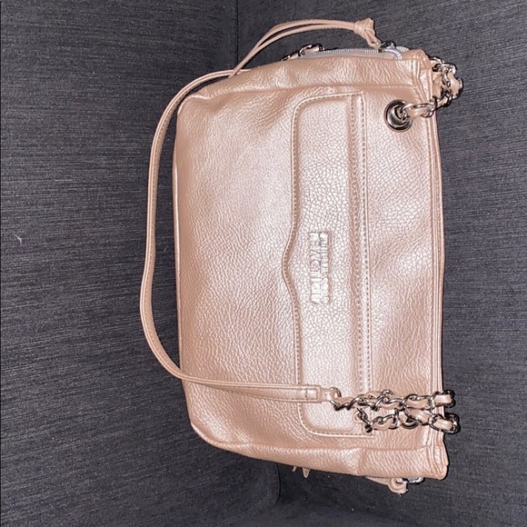 Kenneth Cole Reaction small purse - Picture 3 of 5